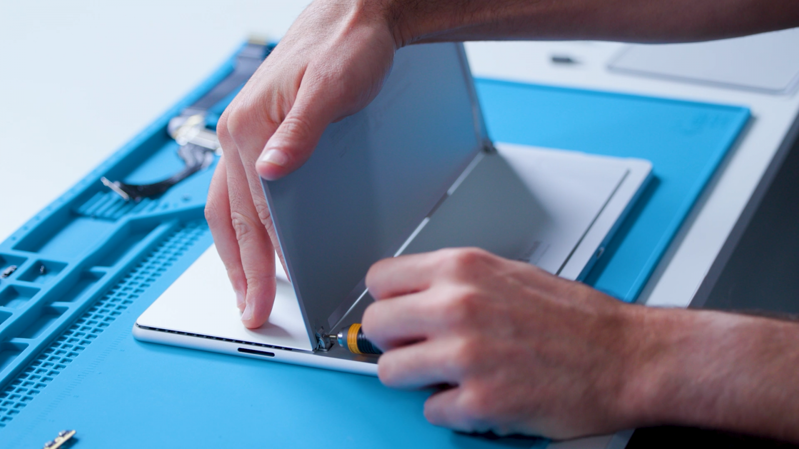 微软已在官网销售 Surface 可替换组件